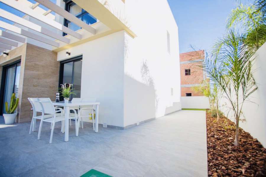 Venta - Bungalow - Chalet - adosado - Montesinos
