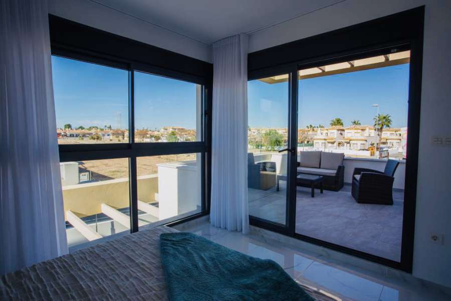 Venta - Bungalow - Chalet - adosado - Montesinos