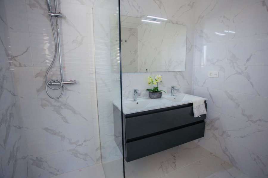 Venta - Bungalow - Chalet - adosado - Montesinos