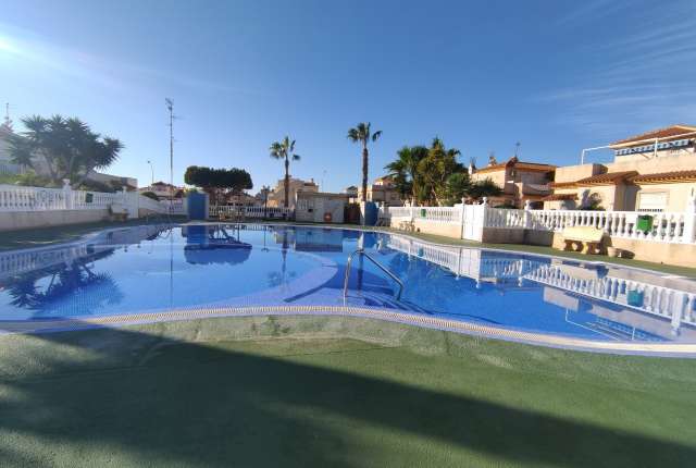 Bungalow - Chalet - adosado - Venta - A-ORIHUELA COSTA - COSTA Playa Flamenca