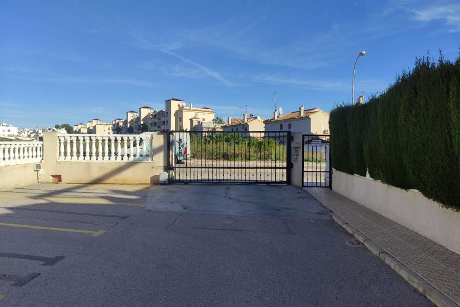 Venta - Bungalow - Chalet - adosado - A-ORIHUELA COSTA - COSTA Playa Flamenca