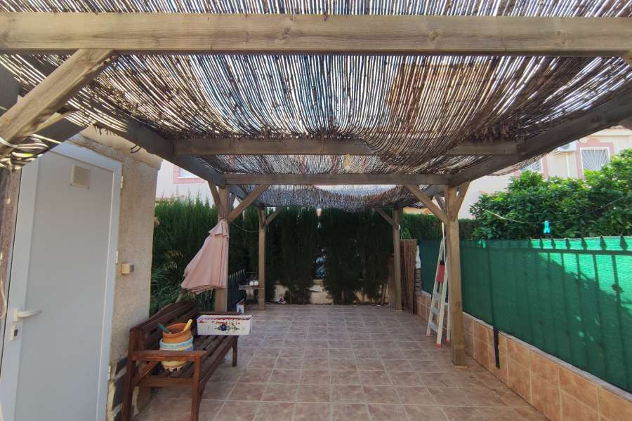 Venta - Bungalow - Chalet - adosado - A-ORIHUELA COSTA - COSTA Playa Flamenca