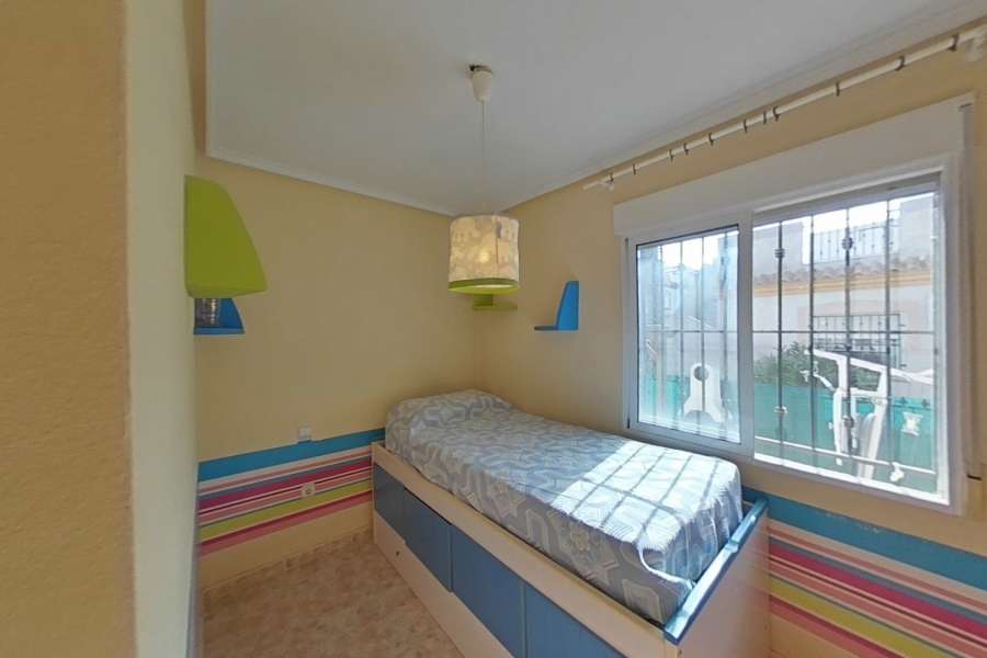 Venta - Bungalow - Chalet - adosado - A-ORIHUELA COSTA - COSTA Playa Flamenca